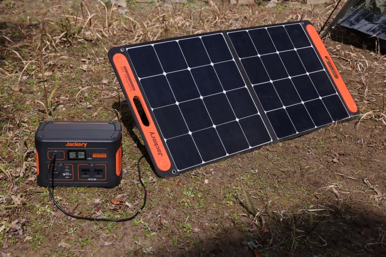 Jackeryのポータブル電源 ソーラーパネル セットは防災からキャンプ 