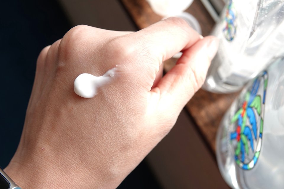 水を弾く 食器洗い前専用ハンドクリームで水仕事のストレスが激減する 今日のライフハックツール ライフハッカー 日本版