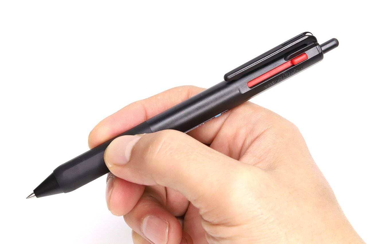 書き出し1秒のタイムロス解消 三菱鉛筆 ジェットストリーム3色ペン の進化 今日のライフハックツール ライフハッカー ジャパン