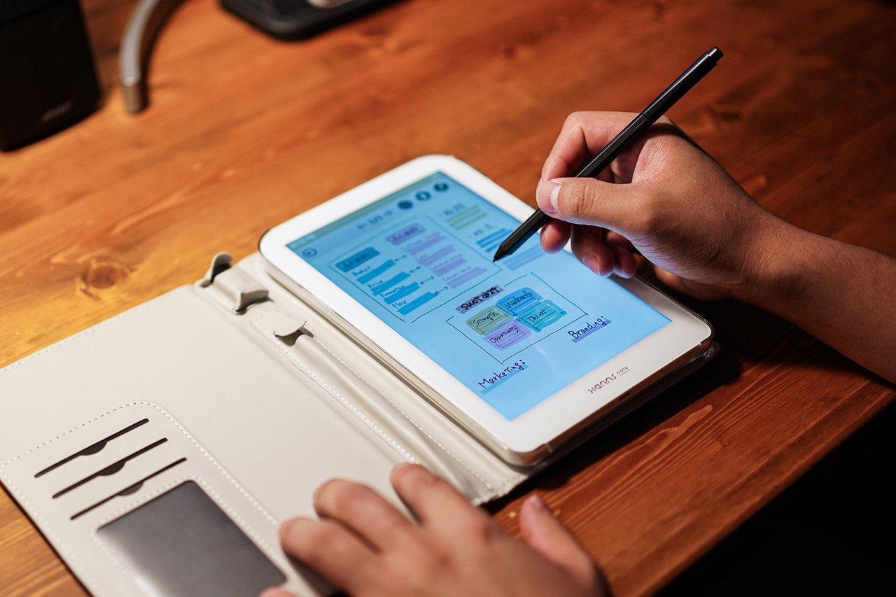 HANSS note タブレット 本体 タブレットとはまた違う魅力。デジタルノート「Hannsnote」を使って