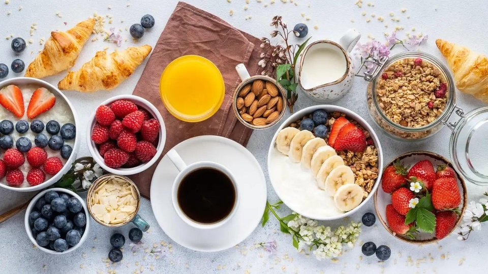 炭水化物が少ない、栄養豊富な朝食のアイデア6選