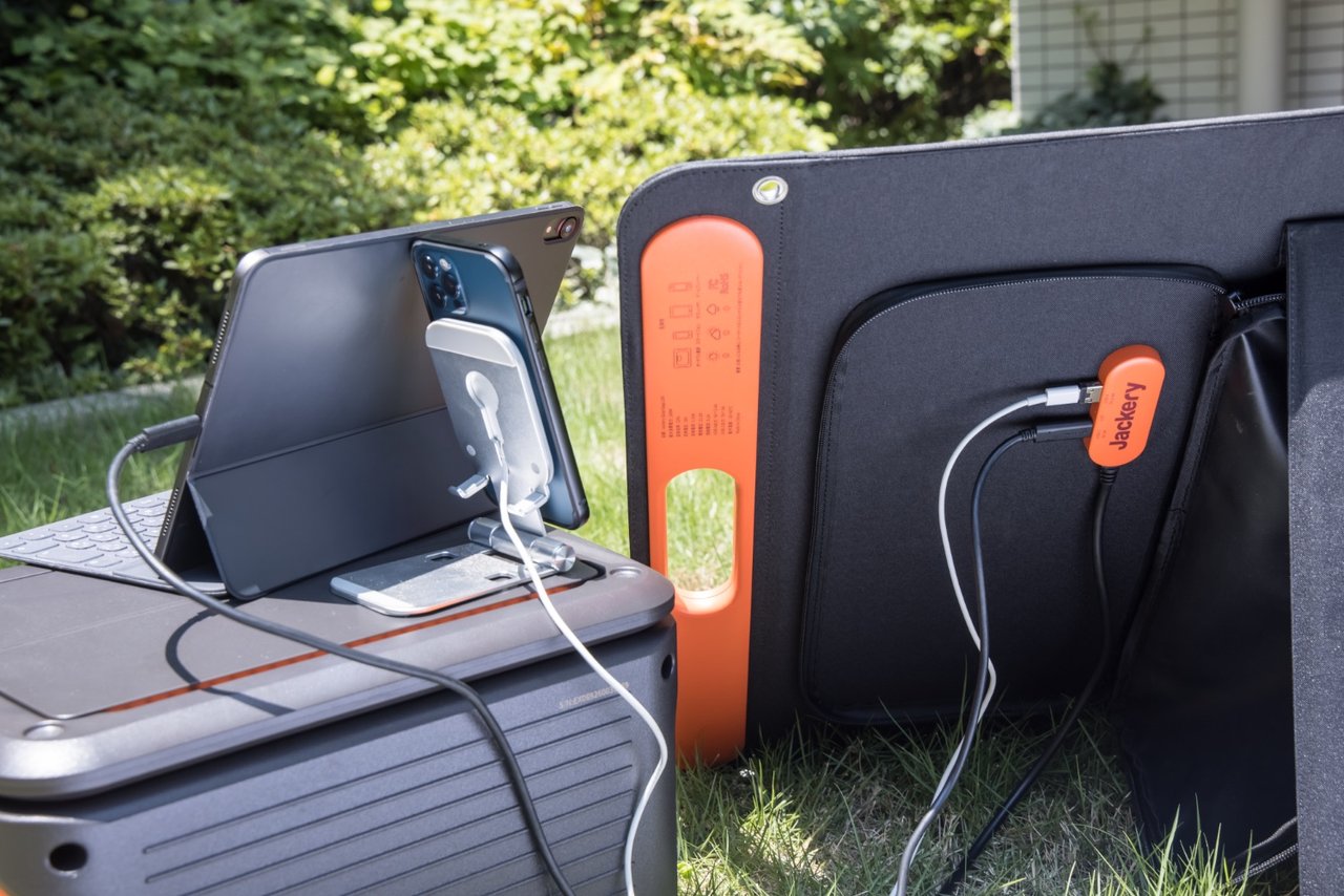 節電に役立つ？ ポータブル電源＆ソーラーパネルで家電をフル活用して