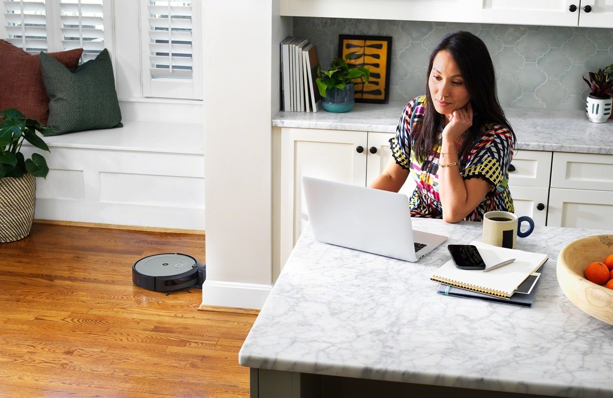 新モデル「ルンバ i2」は4万円以下！ なのに最新機能満載って